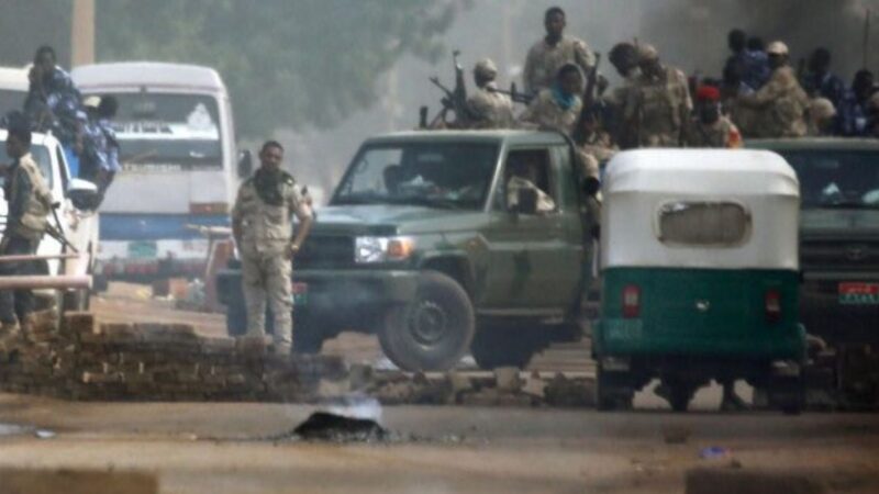 Sudan, annunciata la tregua di tre giorni. Fino ad ora sono stati 600 i morti