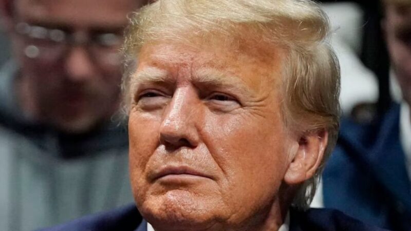 Trump fa causa al suo ex avvocato, chiesto un risarcimento record