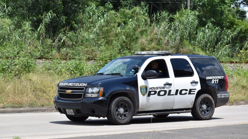 Scomparso da otto anni, la madre ritrova il figlio fuori una chiesa