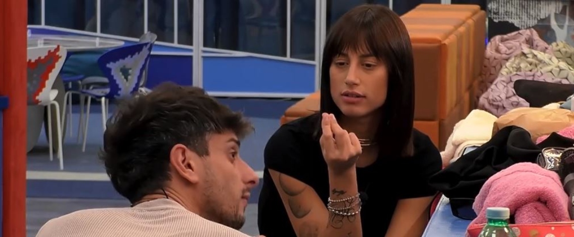 Grande Fratello, Letizia e la sua verità: il confronto con un gieffino