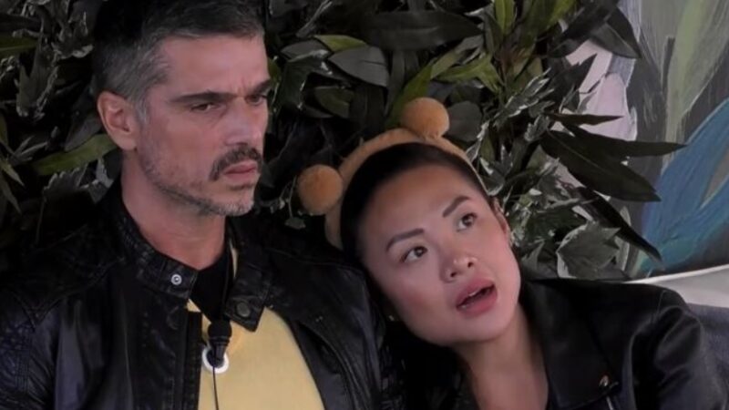 Grande Fratello, il gesto di Rosy spiazza i fan del reality show