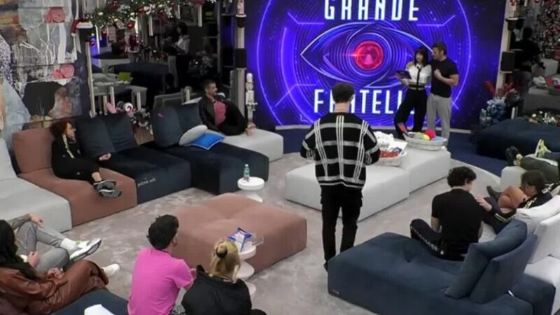 Grande Fratello, parole in codice per comunicare: il metodo dei gieffini 