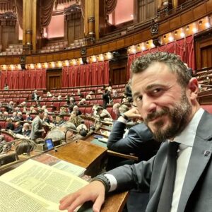 Emanuele Pozzolo presenta 70 querele per diffamazione