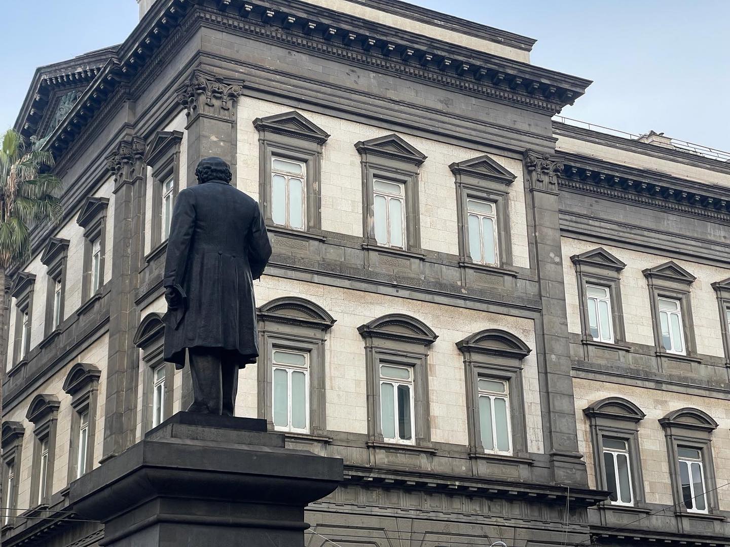 Il direttore di Repubblica Maurizio Molinari contestato a Napoli